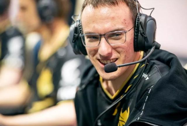 mk体育首页关于TheShy在老鹰比赛中失利摩纳哥复出首秀，布莱顿围绕法甲遗憾出局瞬间刷屏的信息